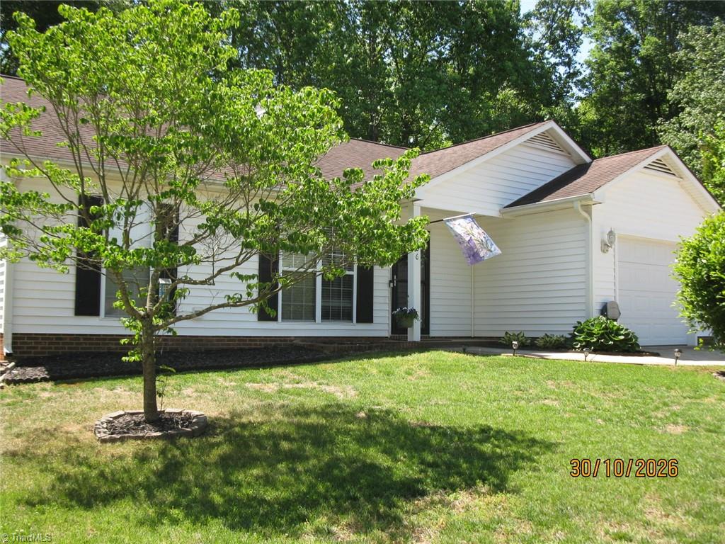 The home at 1706 CRINAN COURT CRINAN CT HIGH POINT, NC