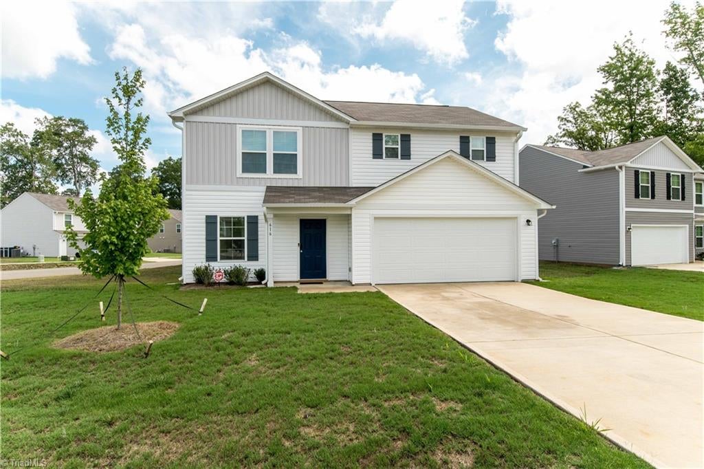 The home at 616 PINE CONE CT LEXINGTON, NC