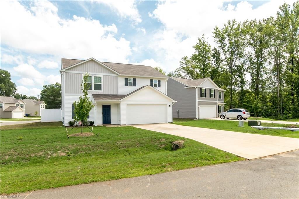 The home at 616 PINE CONE CT LEXINGTON, NC