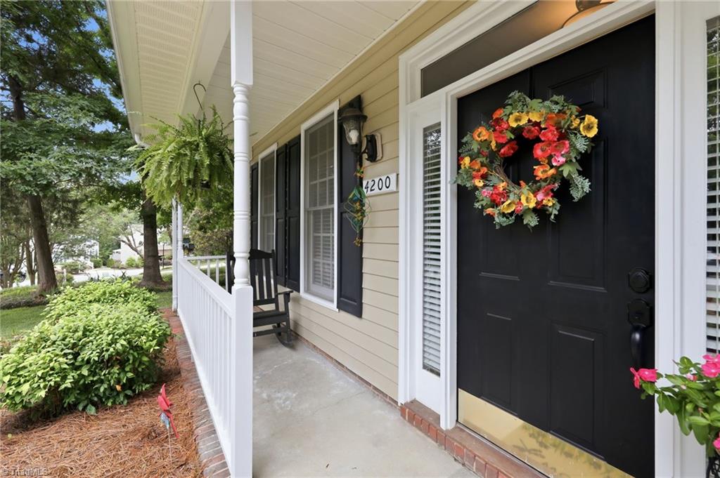 The home at 4200 BRENTONSHIRE LN HIGH POINT, NC